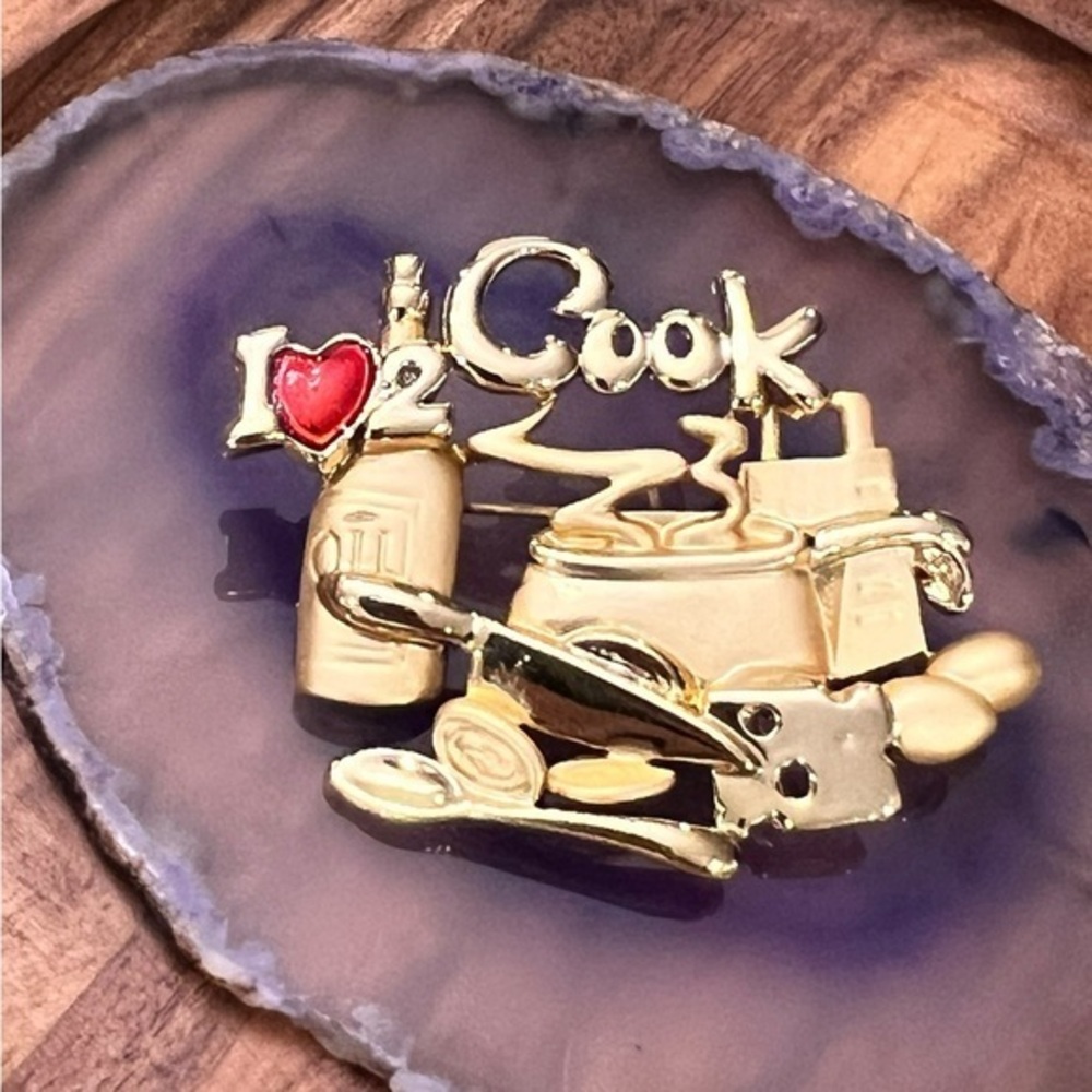 Vintage Danecraft Brooch Pin I Love 2 Cook Gold Tone Chef Gift